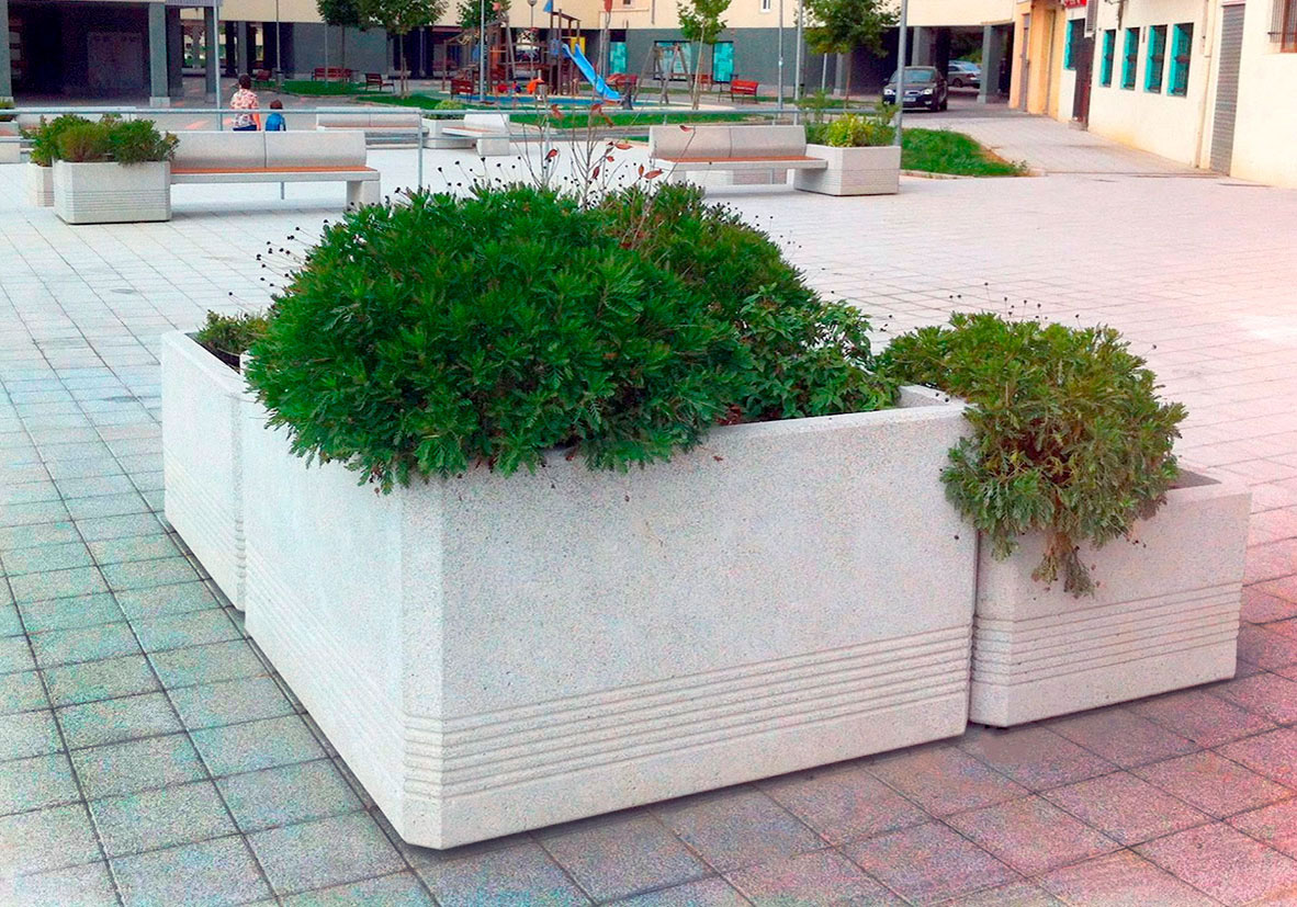 Jardinera Cbica 1600